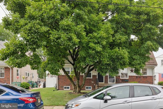 821 6 Th Ave, Home with 3 bedrooms, 3 bathrooms and null parking in FOLSOM PA | Image 4