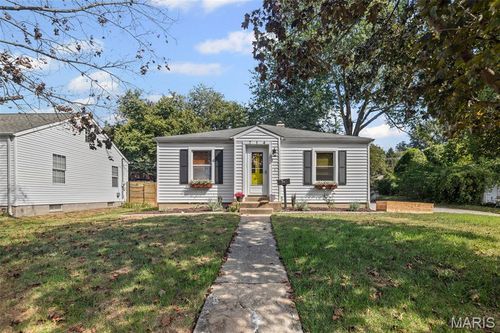 214 Roosevelt St, Lebanon, IL, 62254-1439 | Card Image