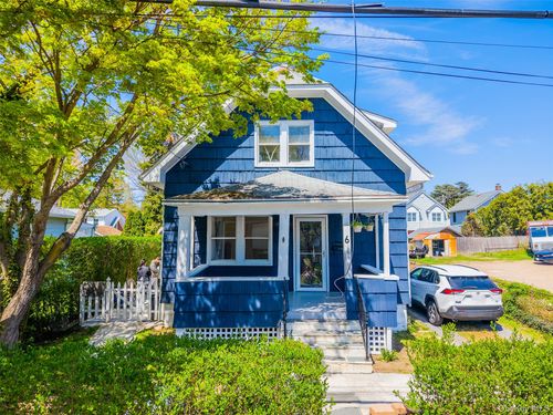 6 Littleworth Ln, Sea Cliff, NY, 11579-1813 | Card Image
