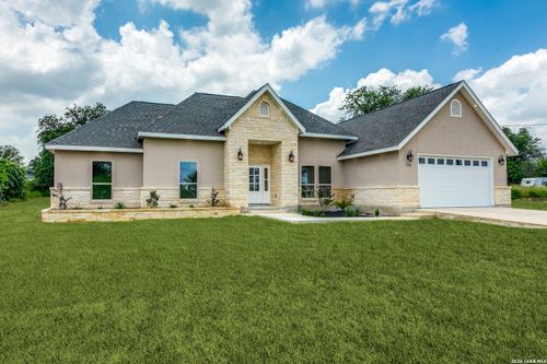 716 County Road 6847, Lytle, TX, 78052 | Card Image