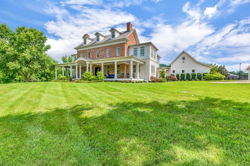 4810 Scenic Oaks Ln, Thompsons Station, TN, 37179-0617 | Card Image