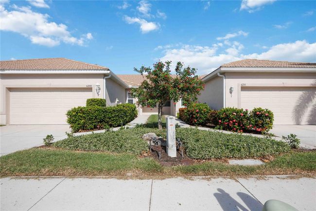 4209 Cascade Falls Dr, House other with 2 bedrooms, 2 bathrooms and null parking in SARASOTA FL | Image 69