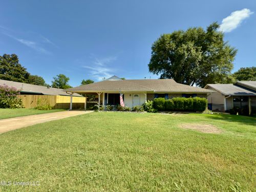 10052 Hyman Dr, Olive Branch, MS, 38654-1840 | Card Image