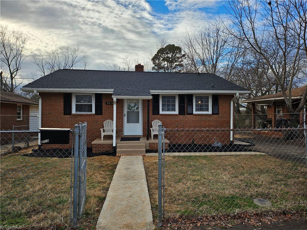 Manchester St, Winston Salem, NC 27105