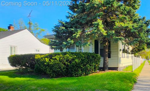 3521 Whitney Ave, Flint, MI, 48503-3297 | Card Image