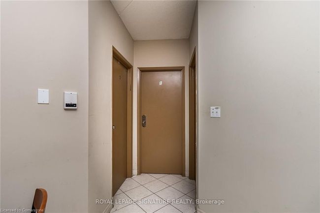 101 - 253 Lester St, House attached with 5 bedrooms, 2 bathrooms and null parking in Waterloo ON | Image 21