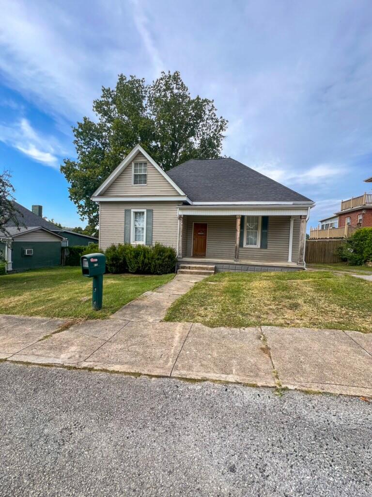 Deborah St, Jefferson City, TN 37760