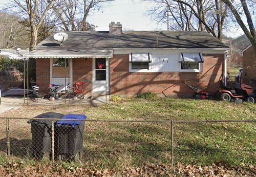 111 Willow St, Frankfort, KY, 40601-2251 | Card Image