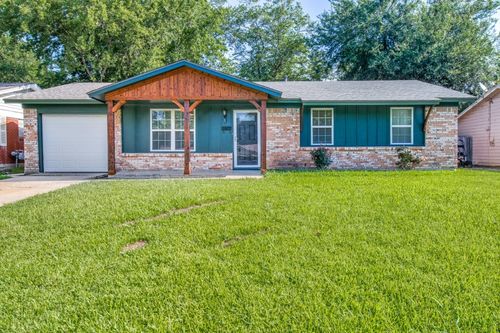 155 Bob White Rd, Denison, TX, 75020-3528 | Card Image
