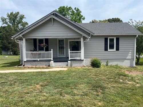 155 Hilda Dr, Mount Airy, NC, 27030-9164 | Card Image