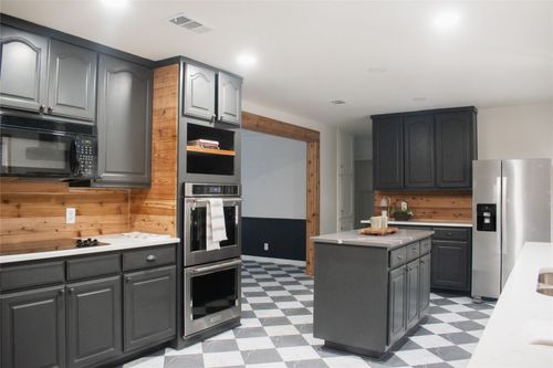 2808 Peachtree Ln, Pantego, TX, 76013-3115 | Card Image