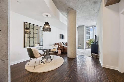 apt-1012-360 Nueces St, Austin, TX, 78701-4197 | Card Image