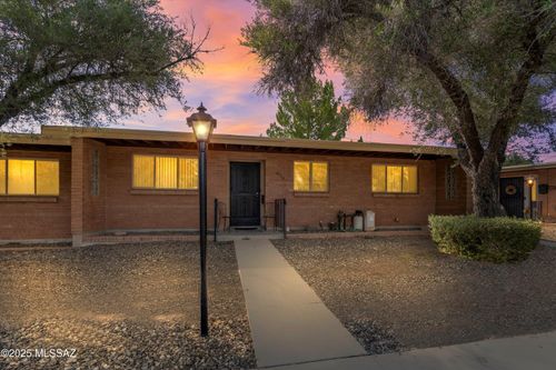 9-1938 W Anklam Rd, Tucson, AZ, 85745-2100 | Card Image