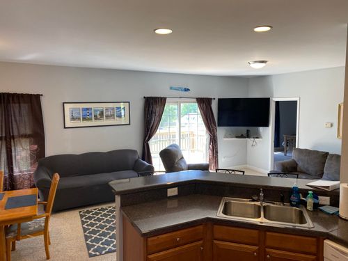 1100 Joffrey Dr, Huddleston, VA, 24104-3607 | Card Image