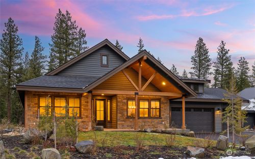 1050 Domerie Park Loop, Cle Elum, WA, 98922 | Card Image