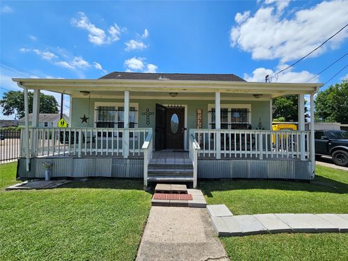 6940 Hemlock St, Houston, TX, 77087-1604 | Card Image