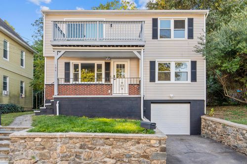 194 Smith St, Derby, CT, 06418-1243 | Card Image