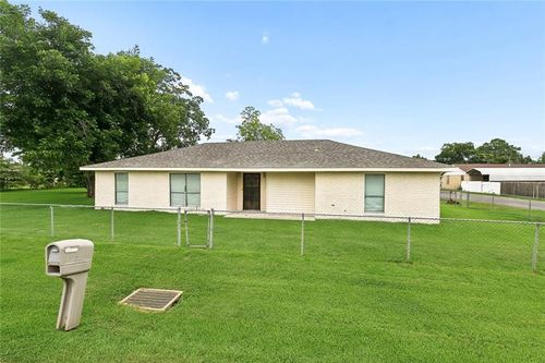 204 Market St, Raceland, LA, 70394-3201 | Card Image