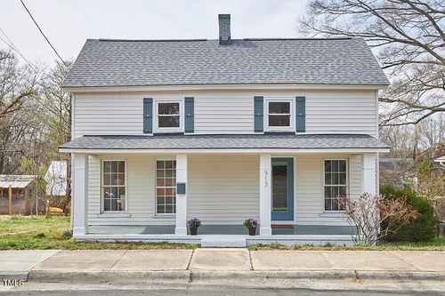 913 Washington St, Durham, NC, 27701-1827 | Card Image