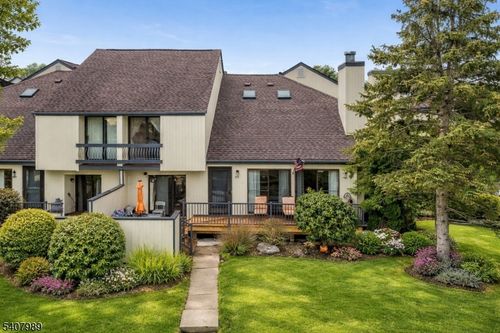 275 Crabtree Ct, Basking Ridge, NJ, 07920-3155 | Card Image