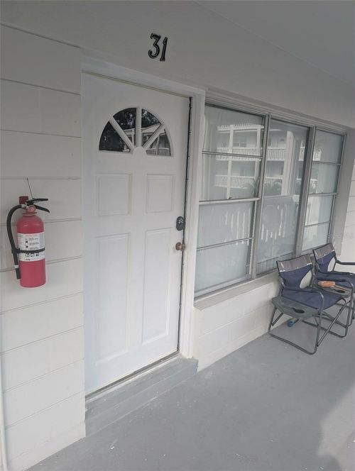 31-2021 Australia Way W, CLEARWATER, FL, 33763-3604 | Card Image