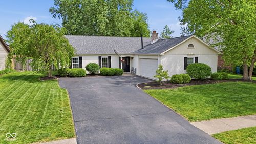 624 Colbarn Dr, Fishers, IN, 46038-1331 | Card Image