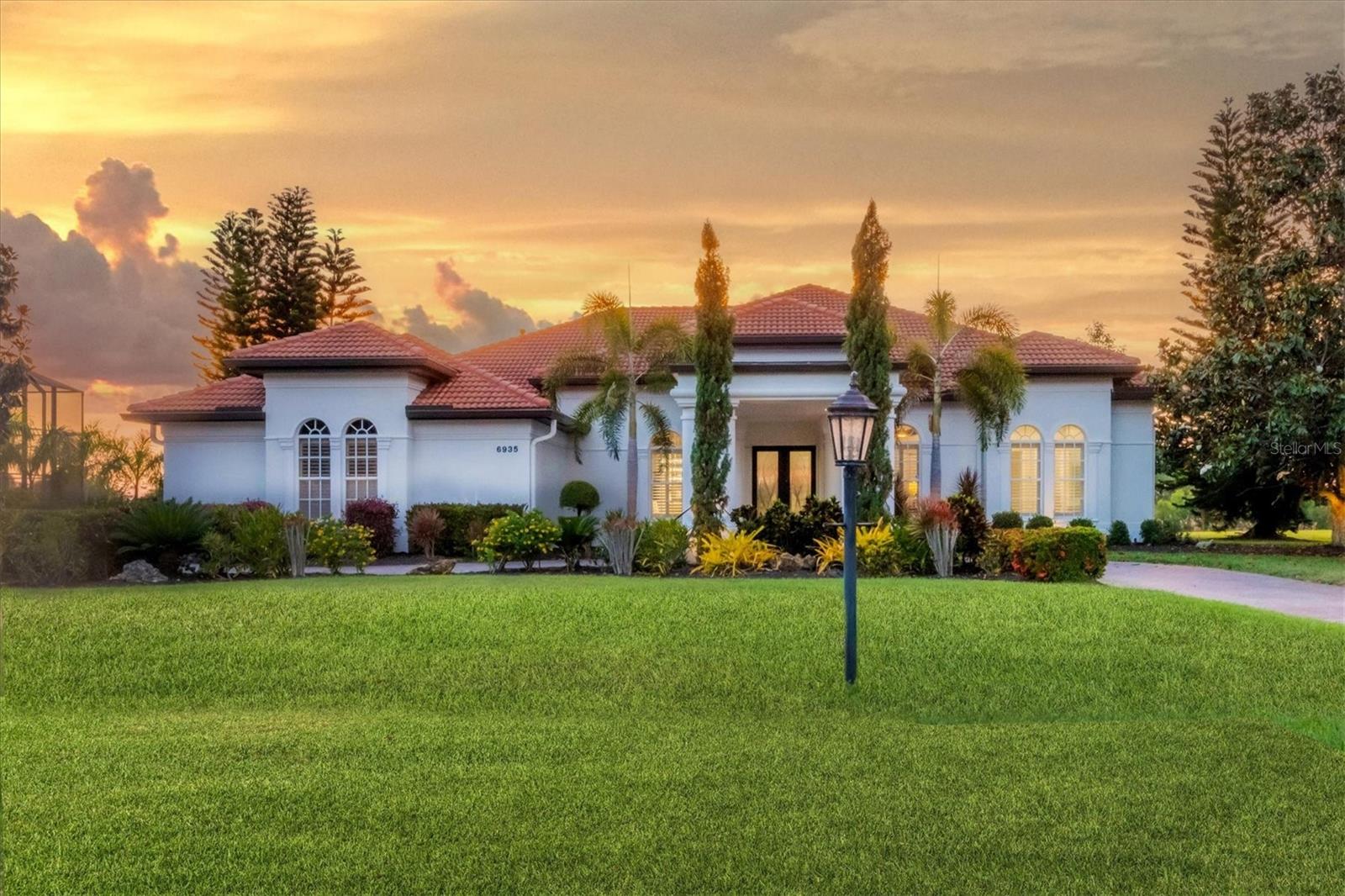 Westchester Cir, Lakewood Ranch, FL 34202