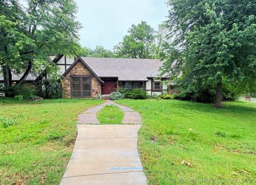 3927 79th St, Tulsa, OK, 74136-8028 | Card Image
