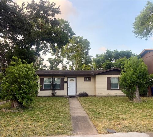 4010 Robinhood Dr, Corpus Christi, TX, 78411-3044 | Card Image