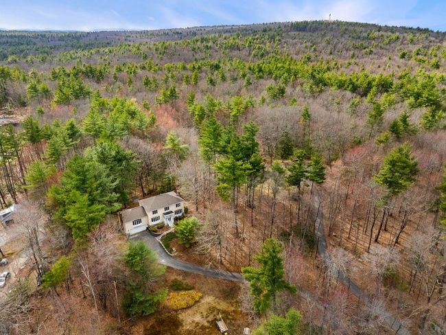 207 Hayden Rd, House other with 4 bedrooms, 4 bathrooms and null parking in Hollis NH | Image 33