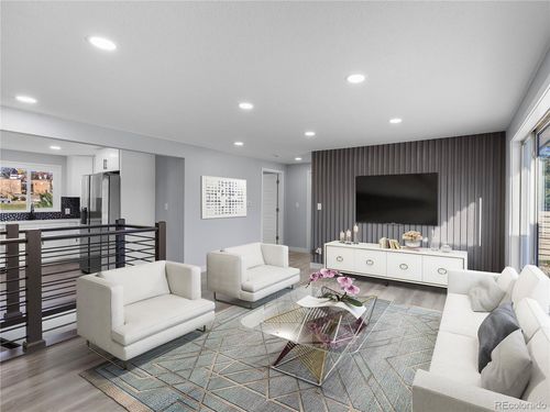 951 E 10th Ave, Broomfield, CO, 80020-1407 | Card Image