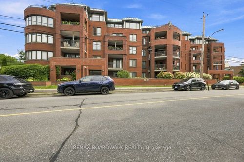 307-959 N River Rd, Ottawa, ON, K1K3V3 | Card Image