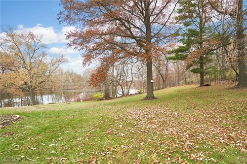 854 Spring Valley Boulevard, Mogadore, OH, 44260 | Card Image