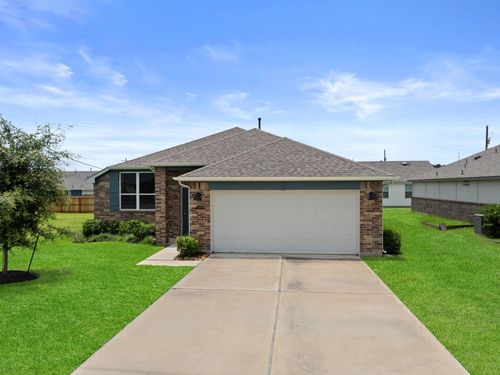 903 Road 5102, Cleveland, TX, 77327-5394 | Card Image