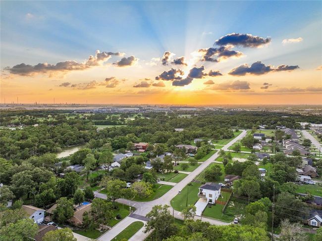 230 Bayshore Dr, House other with 4 bedrooms, 3 bathrooms and 2 parking in La Porte TX | Image 46
