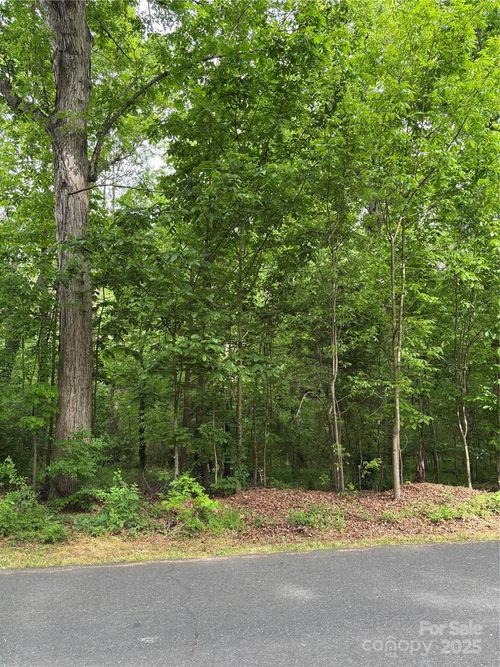 41-44-0 White Oaks Cir, Monroe, NC, 28112 | Card Image