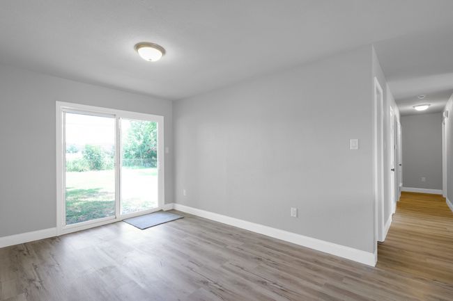 Large dinning area | Image 6