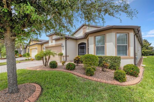 613 Cantabria Dr, Davenport, FL, 33837-9719 | Card Image