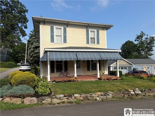 4 Atlantic Ave, Lakewood, NY, 14750-1108 | Card Image