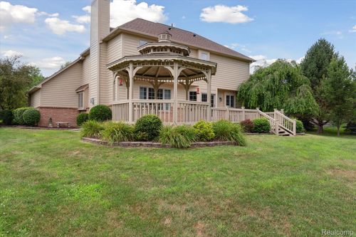 27129 Bryan Blvd, New Boston, MI, 48164-9046 | Card Image