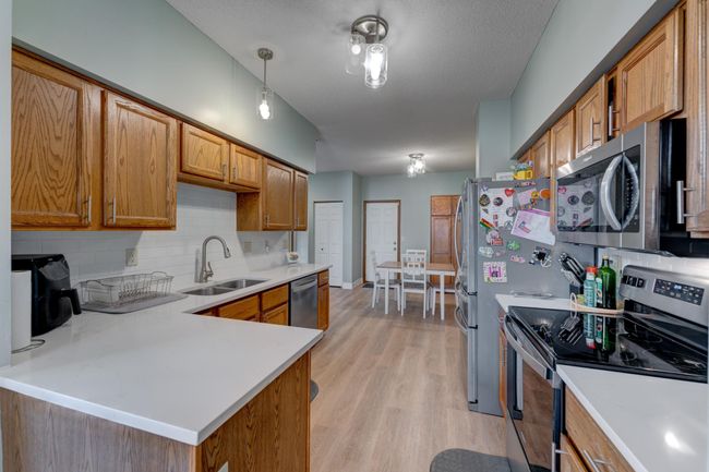 2008 - 2204 Rocky Rapids Way, Townhouse with 3 bedrooms, 4 bathrooms and null parking in Eagan MN | Image 4