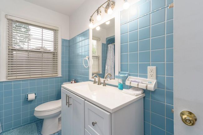 15501 E Jefferson Ave, House other with 3 bedrooms, 3 bathrooms and null parking in Grosse Pointe Park MI | Image 11