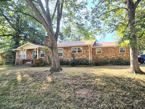 402 Indian Creek Dr, Palestine, TX, 75801-4636 | Card Image