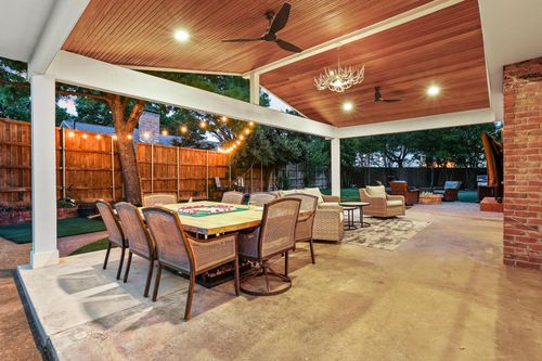 10106 Crestover Cir, Dallas, TX, 75229-6111 | Card Image