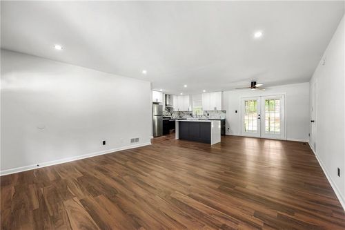 4158 Pepperdine Dr, Decatur, GA, 30034-5906 | Card Image