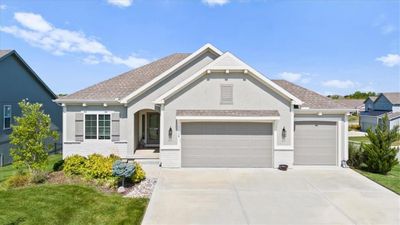 View of front of property featuring a front lawn | Image 2