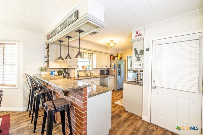 1413 Summit Dr, House other with 3 bedrooms, 3 bathrooms and null parking in Gonzales TX | Image 9