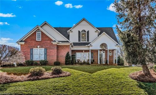 517 Oak Valley Blvd, Advance, NC, 27006-6928 | Card Image