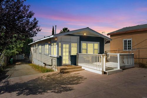 207 Cottonwood Rd, San Ysidro, CA, 92173-2523 | Card Image