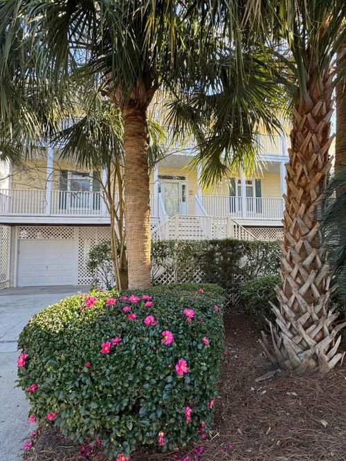 6 Morgan Place Dr, Isle of Palms, SC, 29451-2741 | Card Image